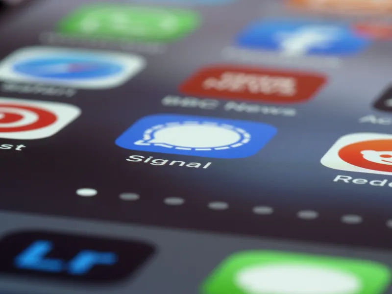 Silence Is a Feature: How Japanese Apps Are Winning by Shutting Up